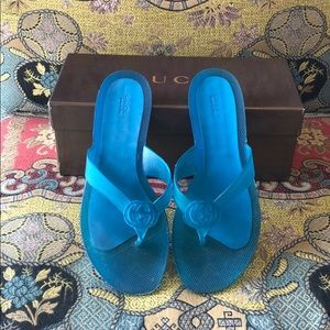 Gucci jelly flip flops